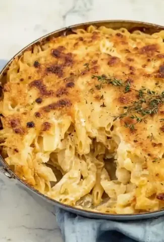 Cozy French Onion Pasta Bake