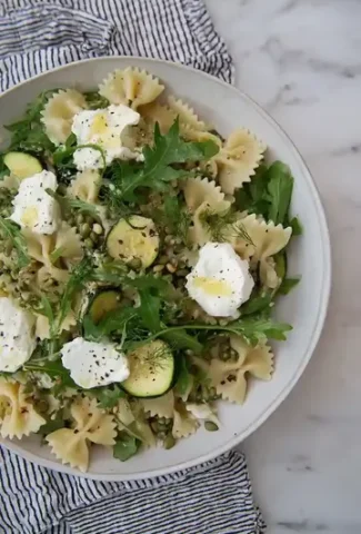 Vibrant Farfalle Pasta Salad